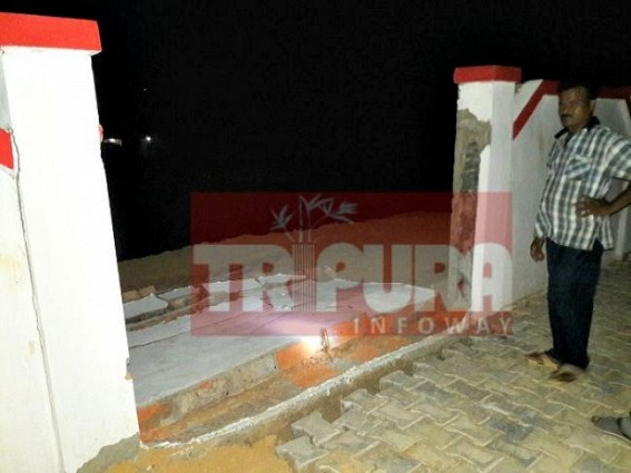 Earthquake damage in railway stations : patients rushed out of GB hospital, tension prevails in Agartala aftershocks Earthquake damage in railway stations : patients rushed out of GB hospital, tension prevails in Agartala aftershocks